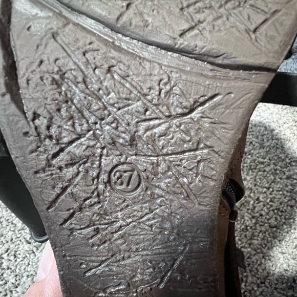 Miss Mooz Leather Heeled Ankle Boots - Picture 6 of 9